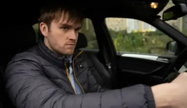 Emmerdale juonipaljastukset: Tom vangitaan, Ericin sijoitusongelmat ja Rubyn isän sairaus