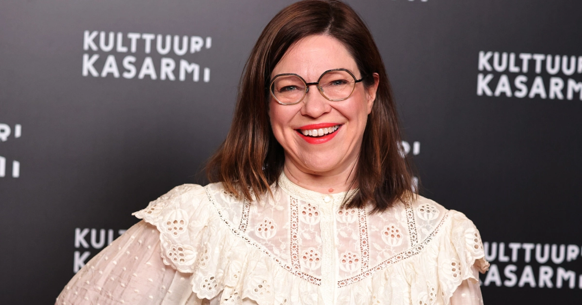 Anni Sinnemäki vertaa itseään Oscar-voittaja Emma Stoneen – Napapaidat yllään pukujuhlissa