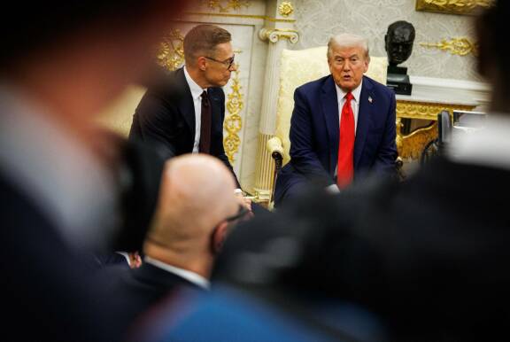 Alexanderia on pidetty jopa Donald Trump -kuiskaajana, sillä vaikuttaa tulevan länsijohtajista poikkeuksellisen hyvin juttuun 'vapaan maailman' johtajan kanssa.