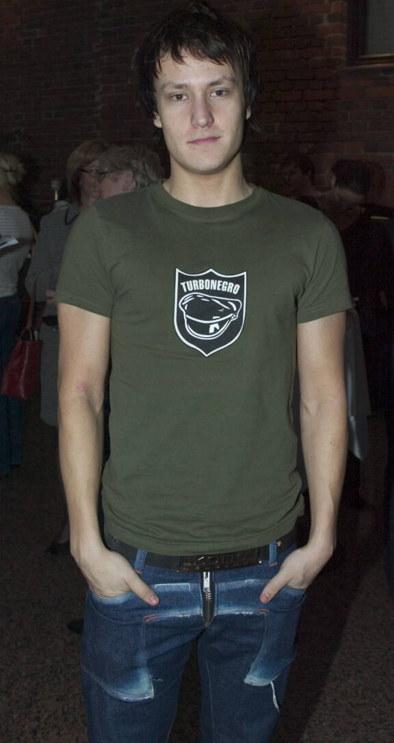 Muistatko tämän miehen? 22 vuotta sitten tuolloin 20-vuotias Heikki oli jo juontamisen konkari, puolen vuosikymmentä hommiaan valtakunnantasolla televisiossa paiskinut konkari.