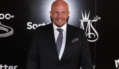 fuengirola.fi: Miljonääri Henry Aflecht ajautui vaikeuksiin pankin kanssa - tili suljettu!