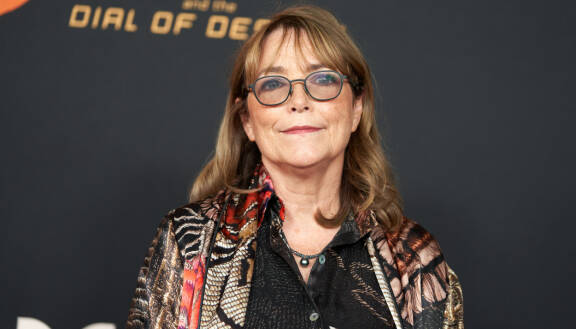 Karen Allen elokuvan Indiana Jones And The Dial Of Destiny ensi-illassa.