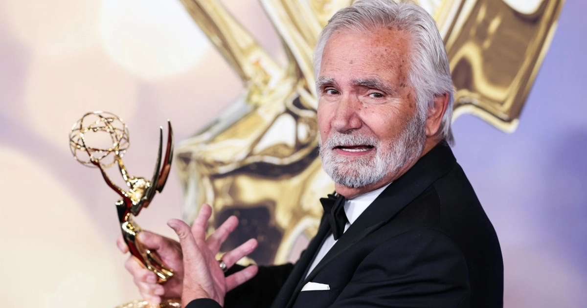 Kaunarit-tähti John McCook: Tällaisessa kodissa hän asuu - kuvat!