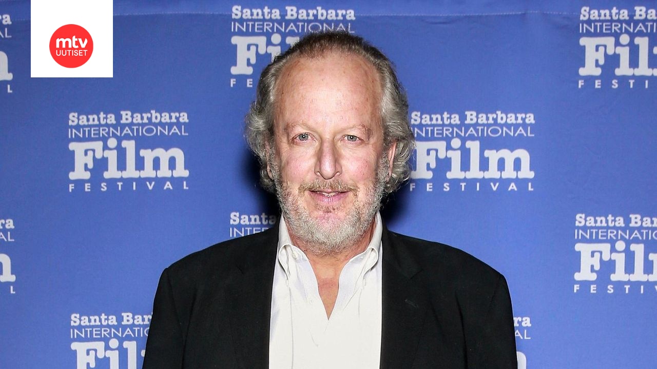 TMZ:n mukaan Daniel Stern sai syytteen yritettyään väitetysti palkata prostituoidun.