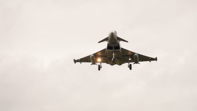 Ison-Britannian ilmavoimien Eurofighter Typhoon -hävittäjä,