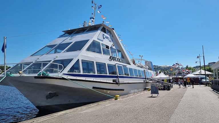 m/s Camilla Lappeenrannan satamalaiturissa.