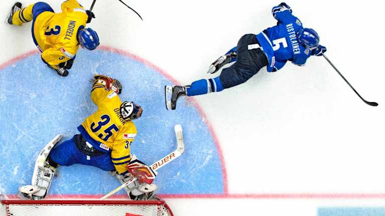 Rasmus Ristolainen avgör finalen 2014.