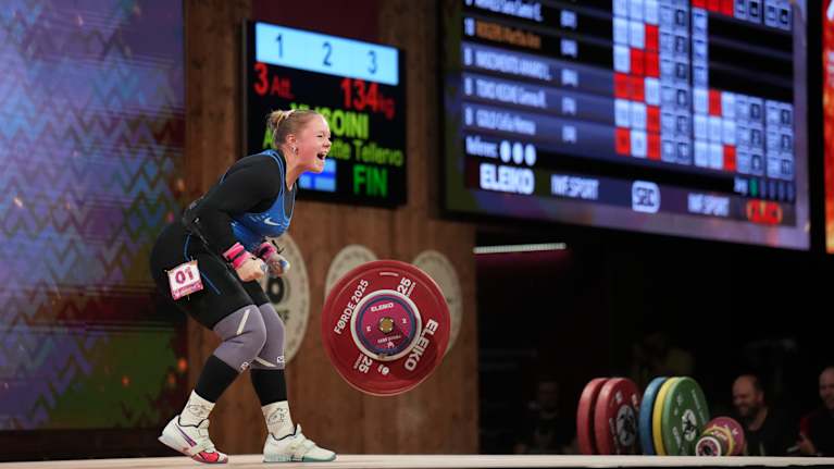 Painonnostaja Janette Ylisoini.