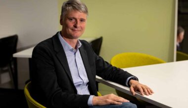 Jos luet yhden artikkelin tekoälystä, lue tämä – arvostettu brittitutkija sanoo, että tekoäly ei korvaa ihmistä | Tiede