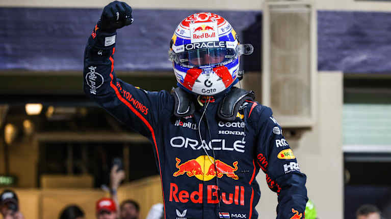 Max Verstappenin tulevaisuus on kuuma peruna.