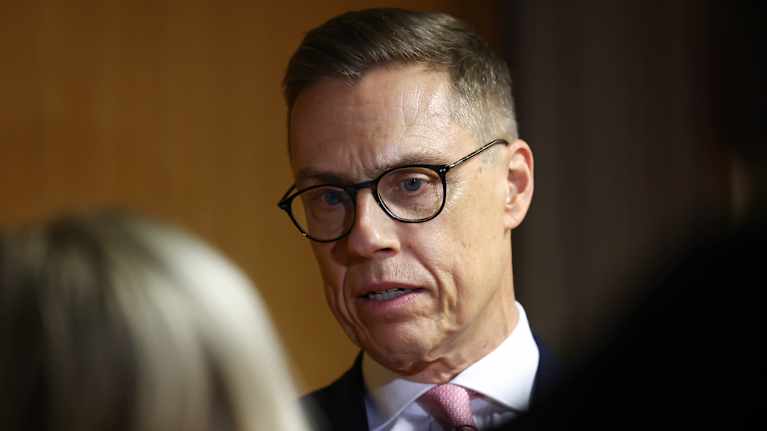 Alexander Stubb haastattelussa.