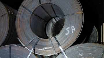 Teräsrullia laivan sisällä.