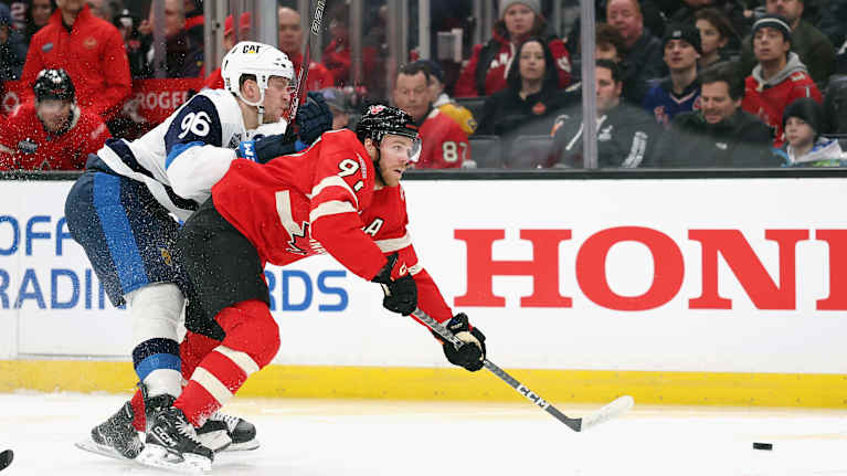 Mikko Rantanen ja Connor McDavid NHL:n neljän maan turnauksessa.