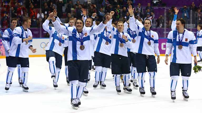 Suomi juhlii olympiapronssia 2014.