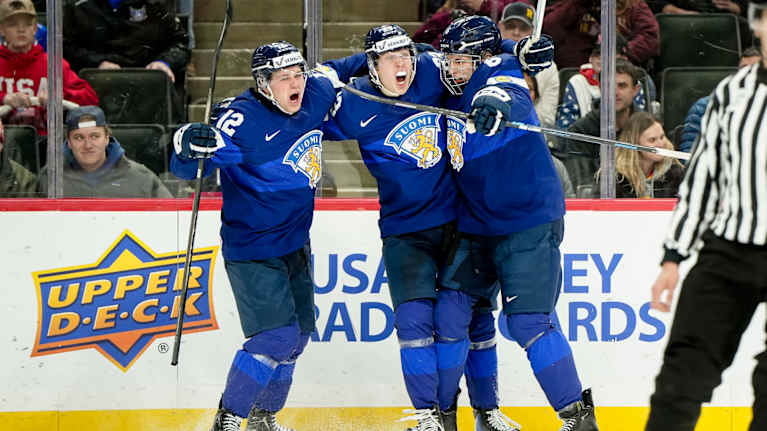 Suomi tuuletti maalia.