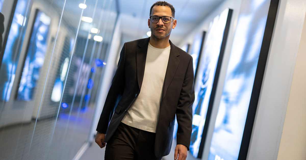 Valioliigassa hyvin harvinais­laatuinen valmentaja­palkkaus – Chelsean yllätys­valinta herättää liikutusta ja epäilyksiä | Urheilua lyhyesti