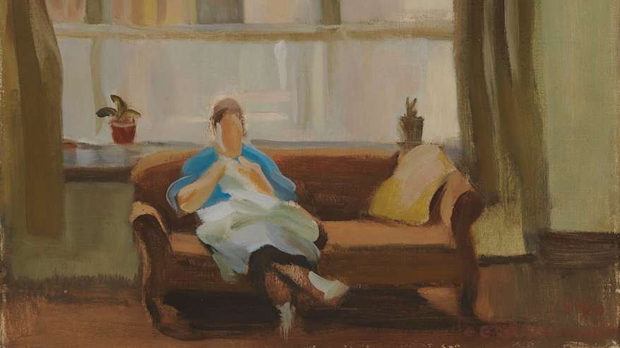 Maalauksessa nainen istuu ikkunan edessä sohvalla sylissään lakana.