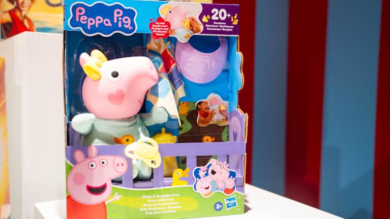 Lelupakkaus, jossa lukee Peppa Pig ja jossa on lelupossufiguuri.