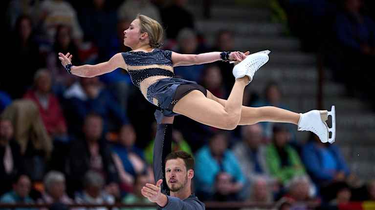 Alisa Efimova ja Misha Mitrofanov.