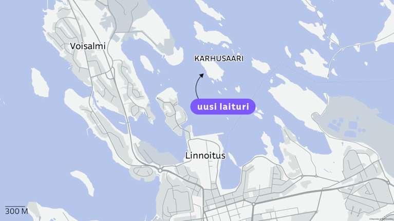 Kartta esittää alueen, jossa sijaitsee uusi laituri Karhusaaressa lähellä Voisalmea ja Linnoitusta.