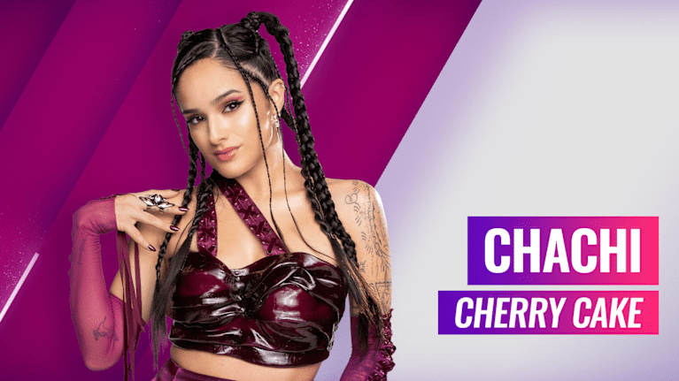 Chachi Hilden poseeraa UMK-artistikuvassa.