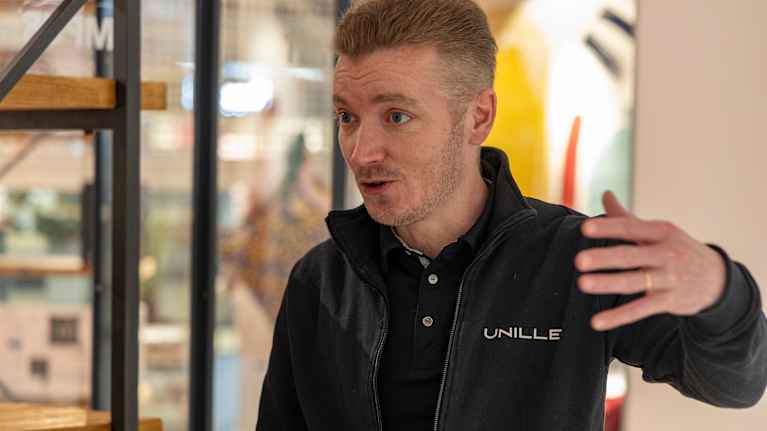 Unille Kotkan yrittäjä Markus Lempiäinen.