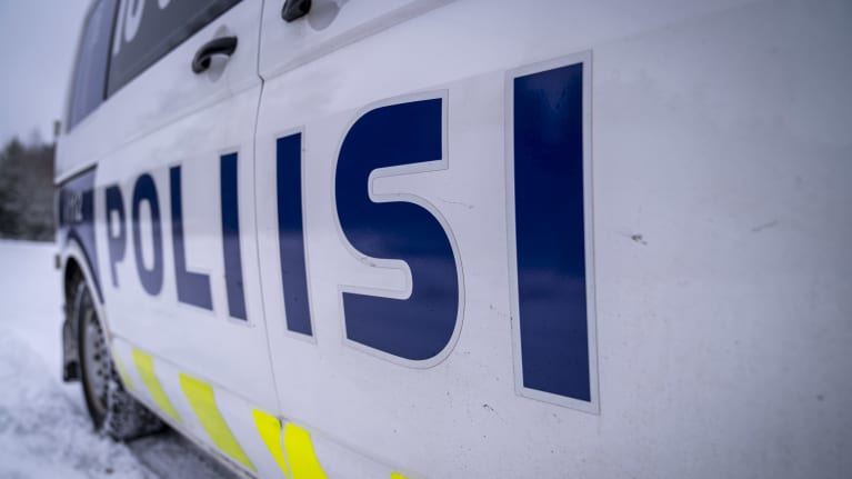 Poliisiauto talvella