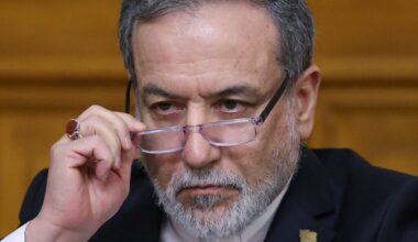 Iranin internet-yhteyksien katkos on jatkunut yli 84 tuntia – ulkoministeri vakuutti yhteyksien palaavan "pian"