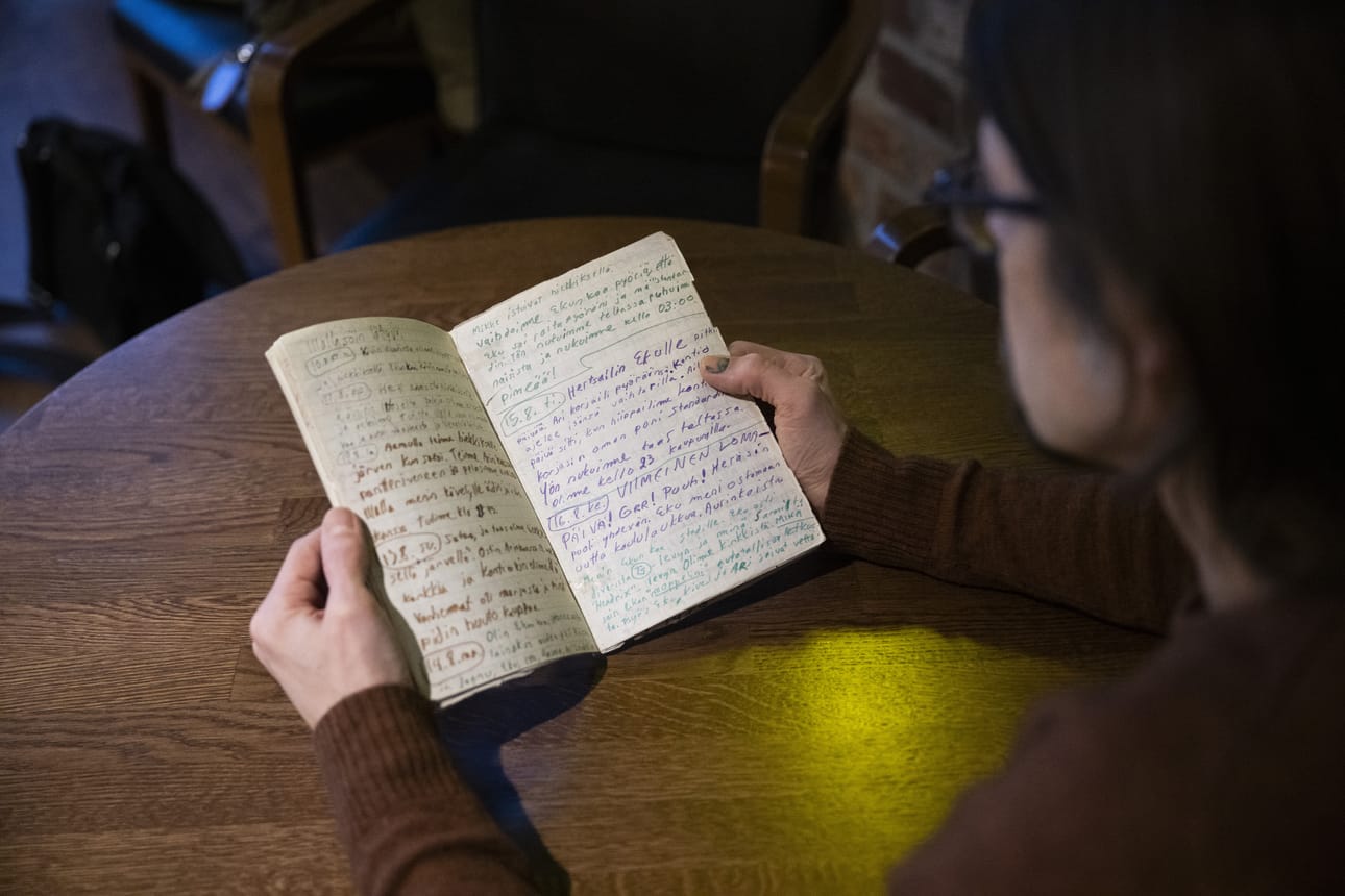 Ajoittain päiväkirjamerkintöjä on syntynyt satoja sivuja viikossa.