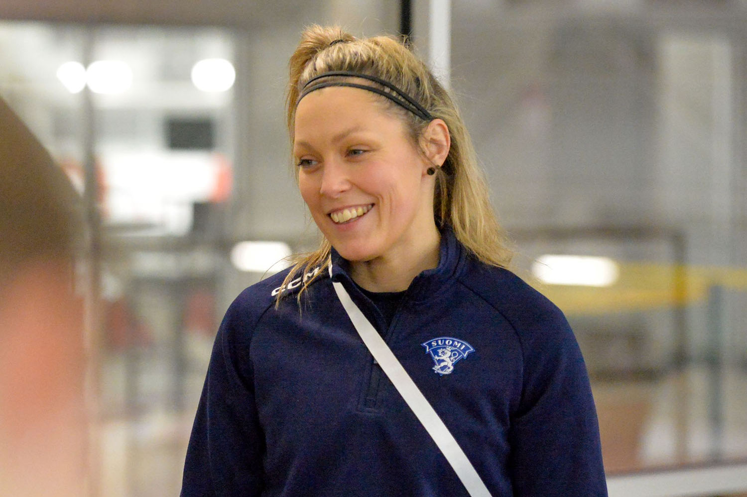 Elina Ojalalla on käynnissä seitsemäs kausi Tyttöleijonien fysioterapeuttina: ”Parasta on ehdottomasti nämä tytöt”