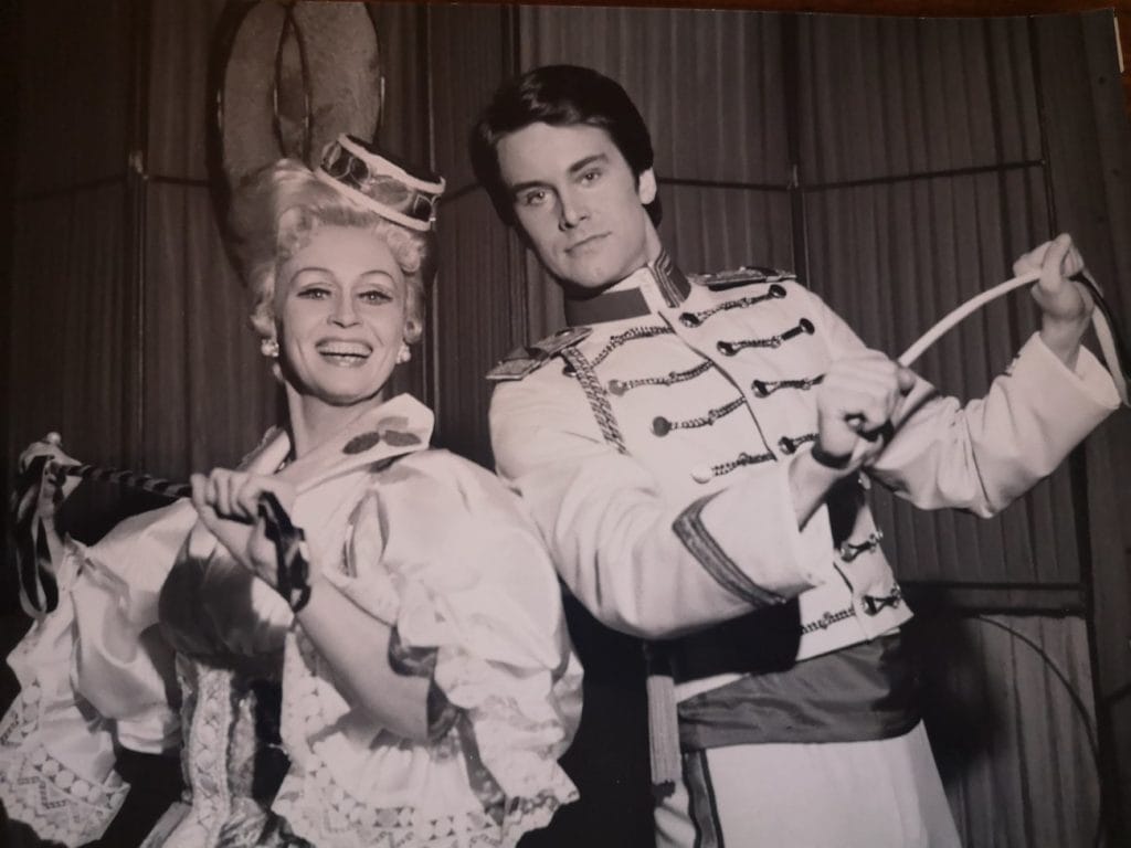 Satavuotias hilkka kinnunen jumppaa ja tanssii yhä | tanssiin Fi