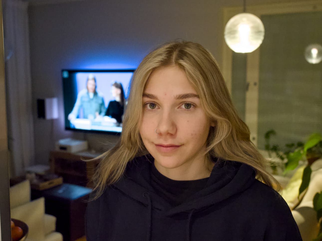 Eveliina Toivasen mielestä Kylmä kausi kuvaa hyvin kilpahiihtäjän erilaisia tuntemuksia. – Jos jollakin menee hyvin, tulee mietittyä, mitä he tekevät ja pitäisikö itsekin koettaa. Varsinkin jos on heikompi ajanjakso, omaan tekemiseen on vaikea luottaa, hän kertoo.