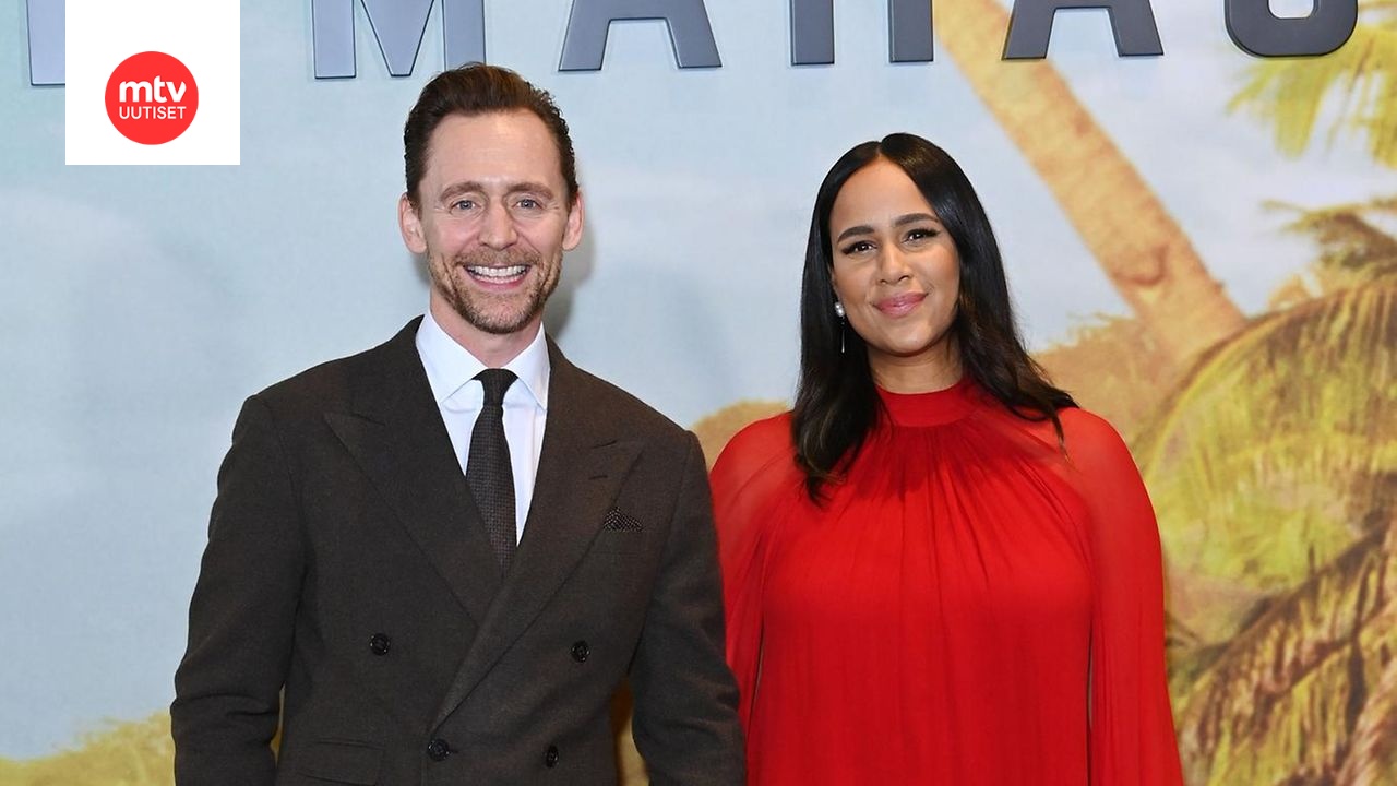 Tom Hiddlestonin ja Zawe Ashtonin perhe kasvoi.