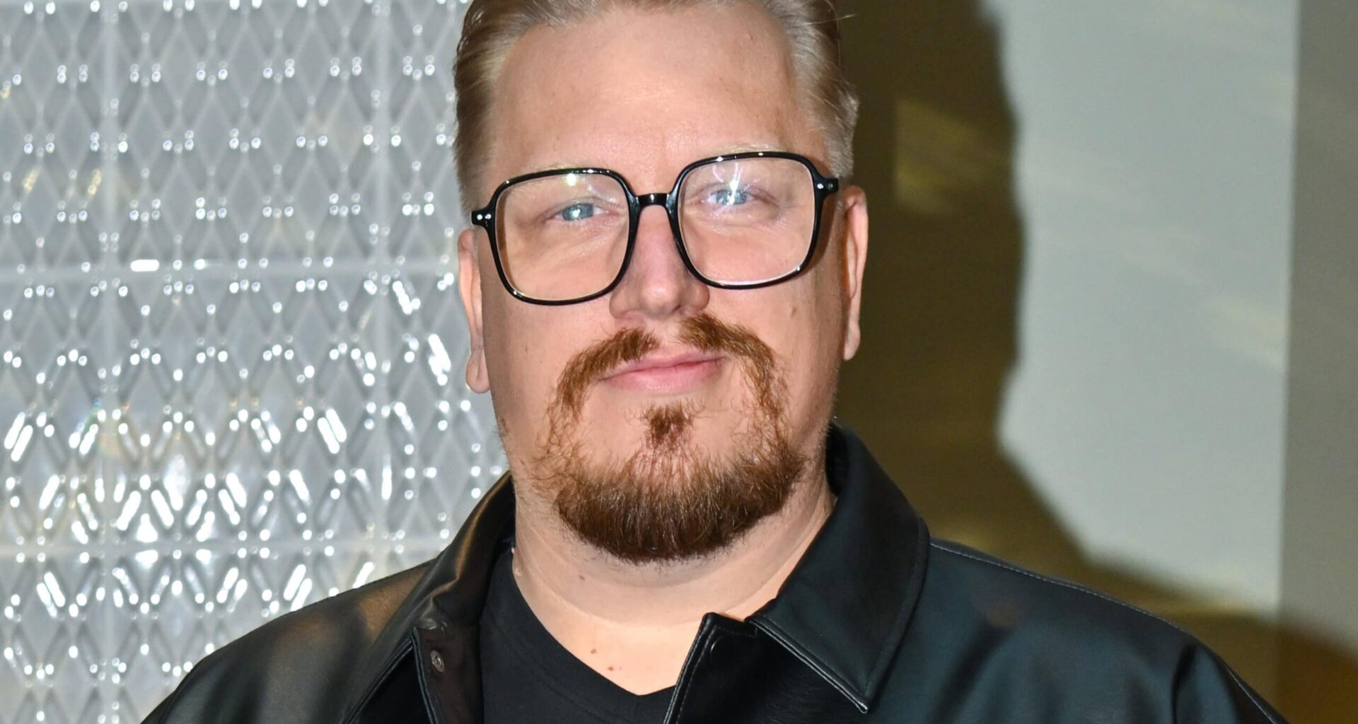 Tältä Arttu Wiskari näyttää nyt: "Paljonko sokea otti tukan leikkauksesta"