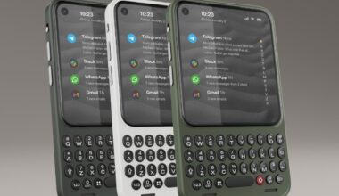 Clicks Communicator.