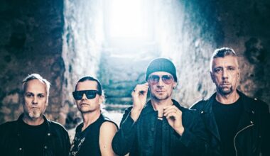 Paviljongin keväässä tribuutteja, stand uppia ja klassikoita