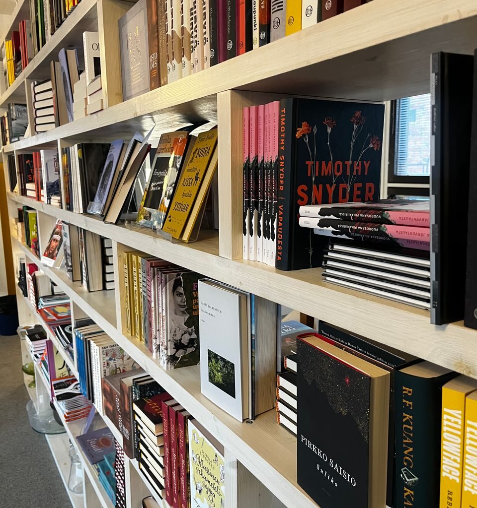 Siltalan tammikuun kirjat – Juha Seppälän tuotannosta aina sodan vaikutuksesta yritystoimintaan