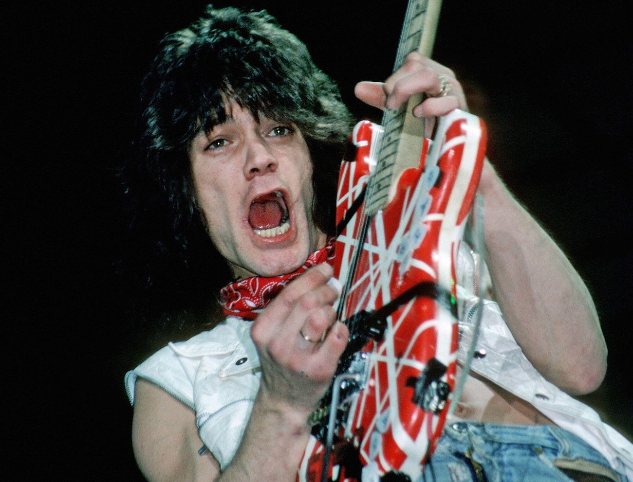 Van Halen -jättihitin kitarasoolo oli vähällä jäädä leikkaamon lattialle, muistelee Alex Van Halen