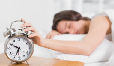 Ennen herätyskelloa herääminen saattaa kertoa terveydestäsi