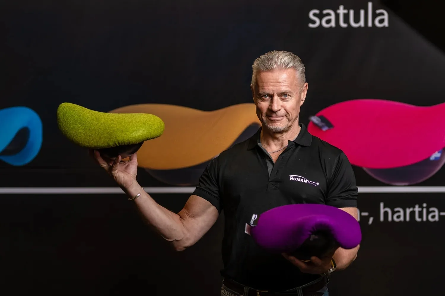 Pallosta ja satulasta tuli täsmätuote istumisen ongelmiin – Ergonomian pioneeri lähti ratkaisemaan ongelmaa liikkeen kautta