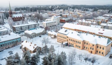 Ilmakuva Mikkelistä, kuvassa muun muassa päämajatalo ja tuomiokirkko.