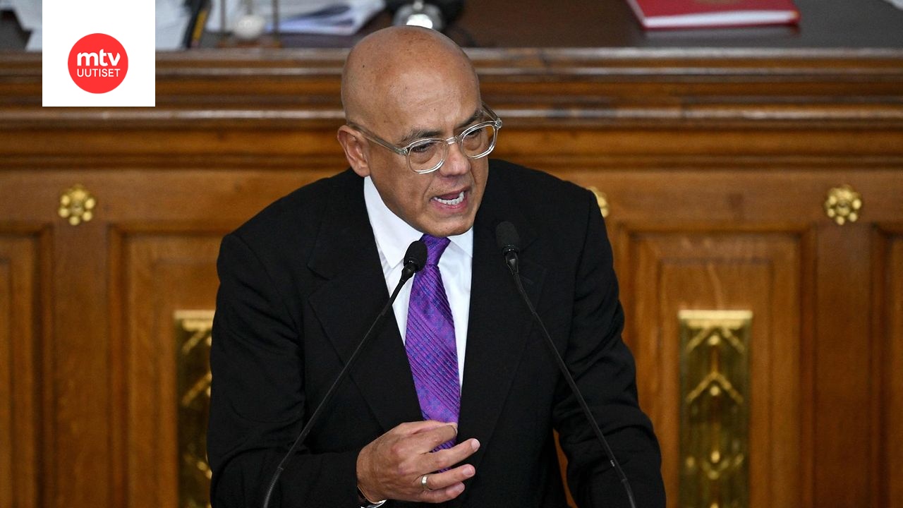 Venezuelan parlamentin puhemies Jorge Rodriguez kuvattuna maanantaina.