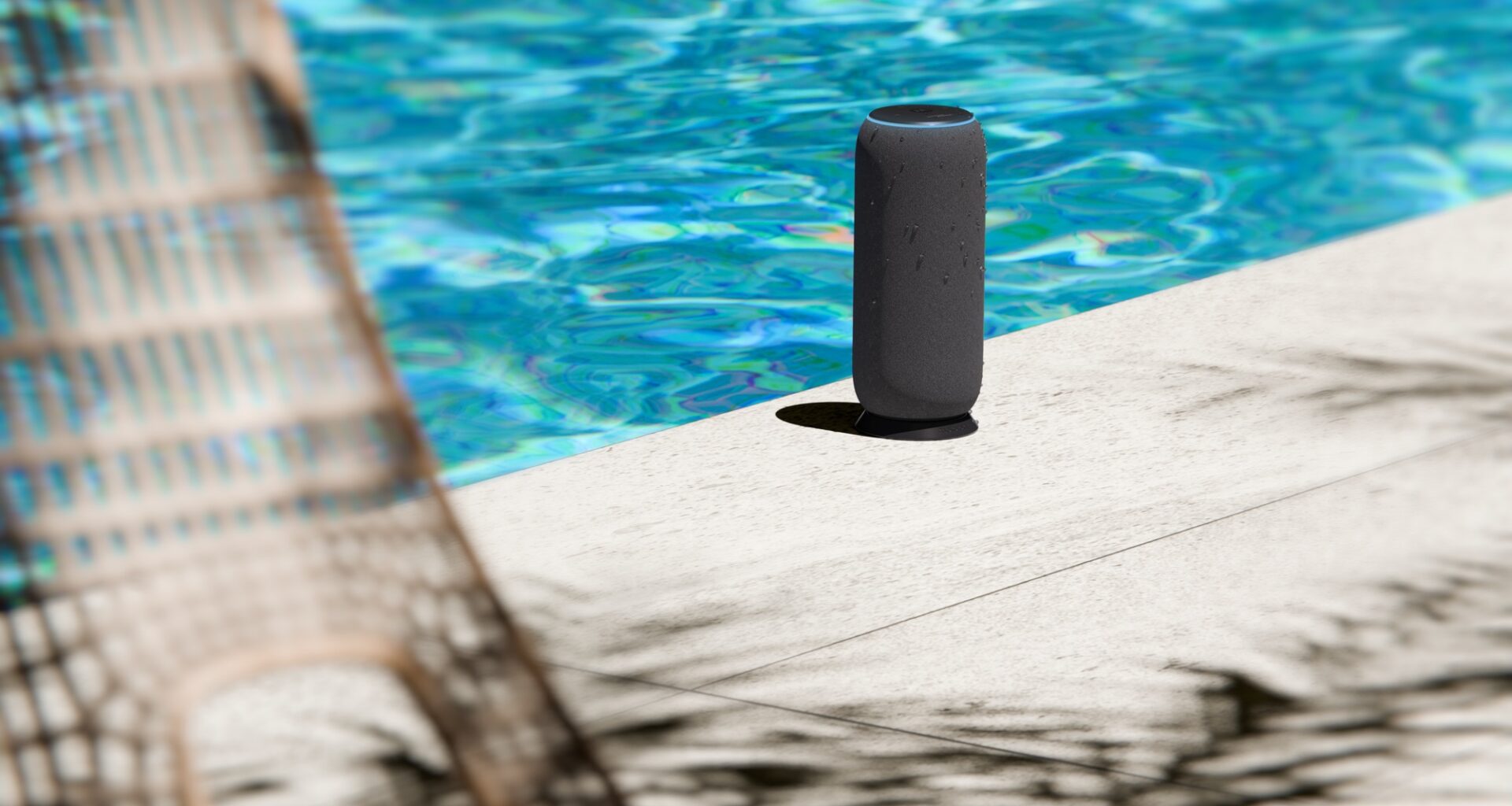 Motorola mukaan kaiutinmarkkinoille: telakalla varustettu kannettava Moto Sound Flow julki