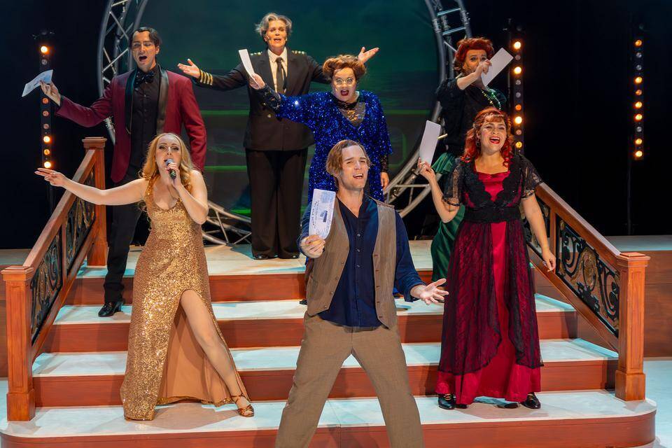 Mainos: Tampereen Komediateatteri | Tampereen Komediateatterin alkuvuosi tarjoaa juhlahumua Titanique-risteilystä Täydellisiin häihin | Kaupalliset