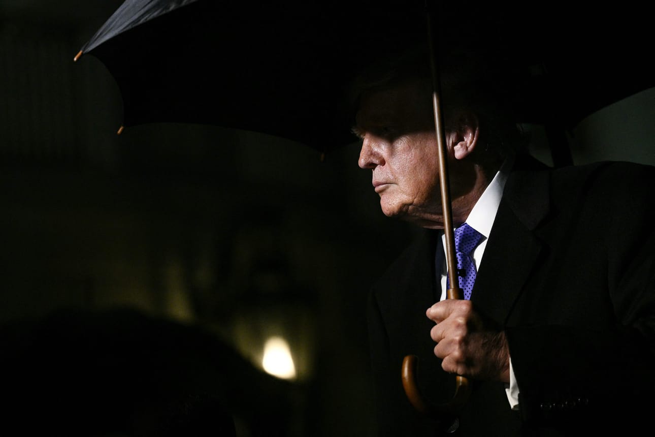 Yhdysvaltain presidentti Donald Trump haluaa sopia Grönlannin haltuunotosta helpomman tavan kautta.