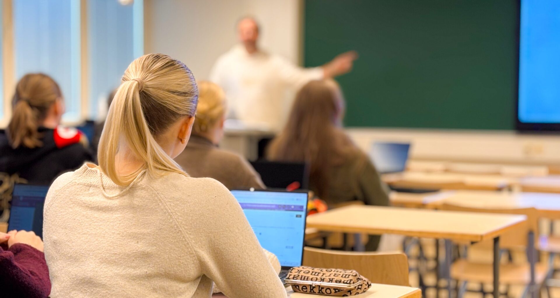 Lukion Tiedeviikko tuo jälleen tieteen ja tutkimuksen nuorten ulottuville