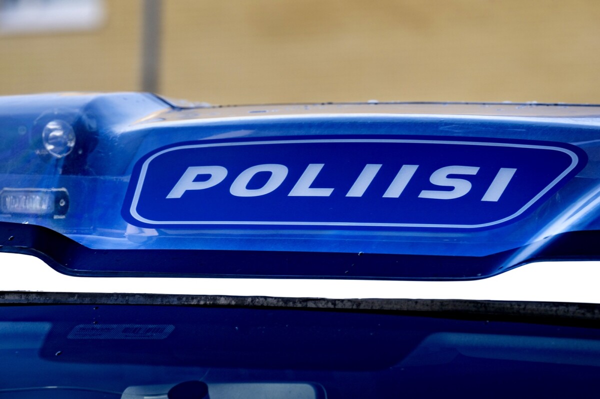 Vuoden ensimmäinen rattijuoppo kiinni lauantai-iltana, vuodenvaihteen ainoa rikosilmoitus epäillystä pahoinpitelystä ravintolassa