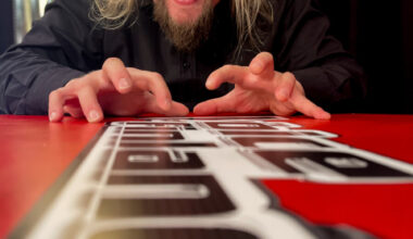 Kuhmolaisille tuttu Elmeri The Voice of Finlandiin – ”Välilllä kaipaan” niitä, tunnustaa hän Viniden ajoista