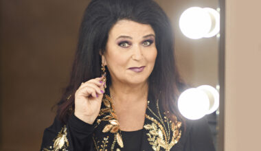 Meiju Suvas työskenteli nuorena tulevan miehensä sihteerinä