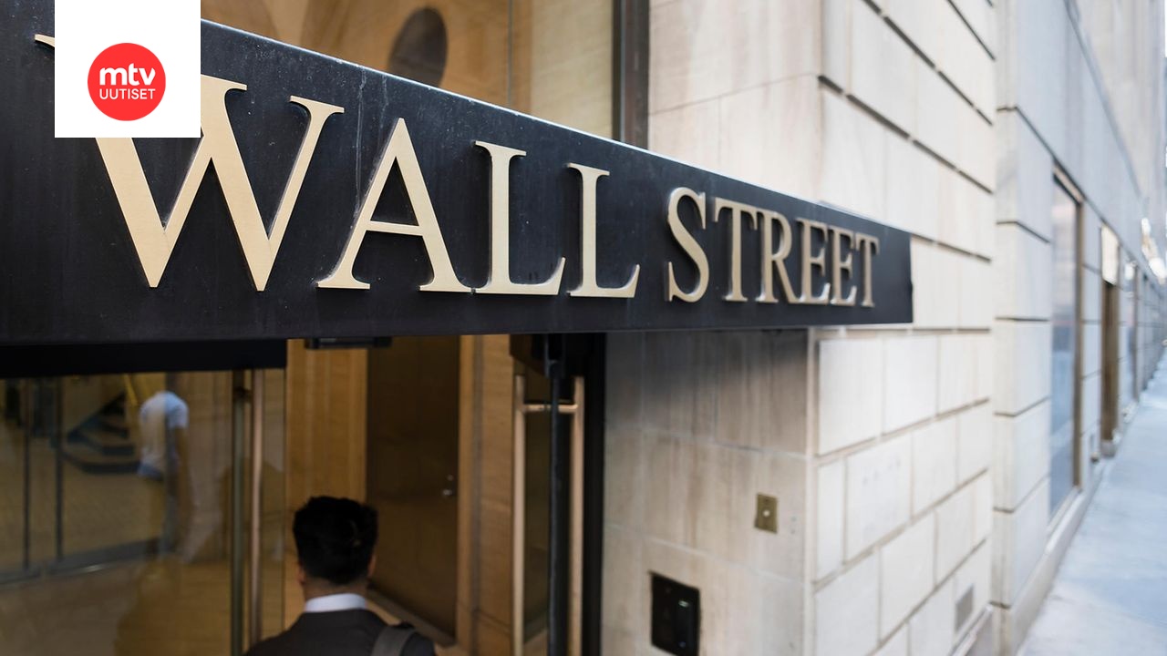 Yhdysvalloissa New Yorkin pörssit sulkeutuivat vuoden ensimmäisenä kaupankäyntipäivänä maanantaina nousussa.